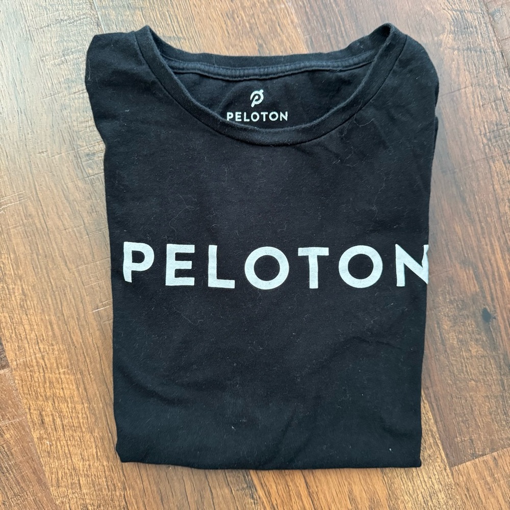 PELOTON black tee shirt, size L, unisex - Picture 3 of 7